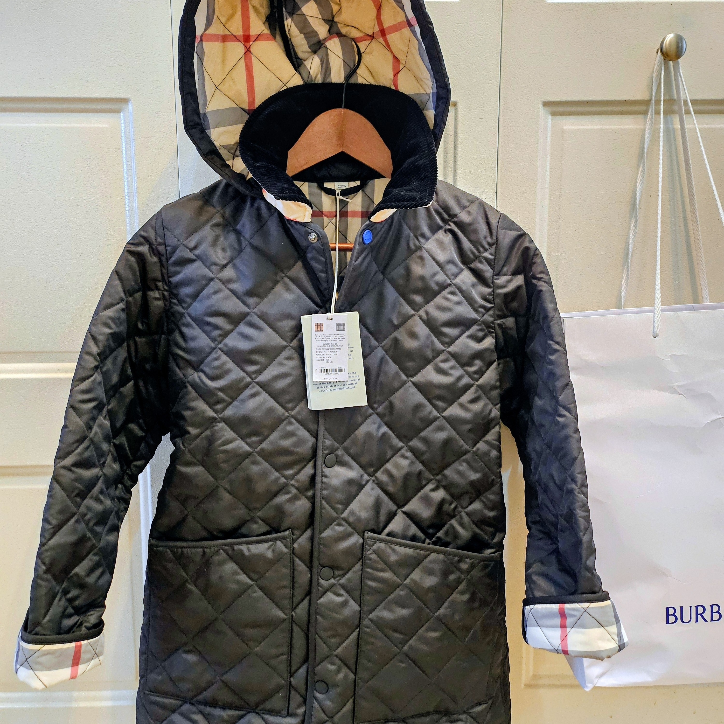 Burberry Black Quilted Jacket With Plaid Lining